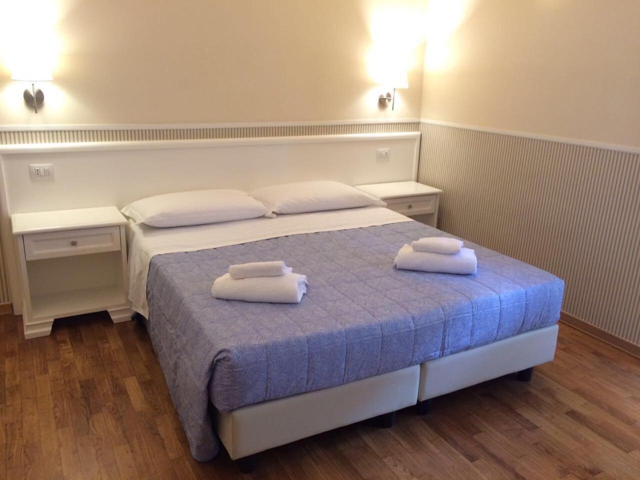 Adelaide House Hotel ฟลอเรนซ์ ภายนอก รูปภาพ