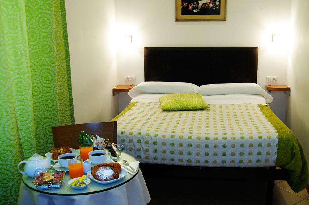 Adelaide House Hotel ฟลอเรนซ์ ภายนอก รูปภาพ