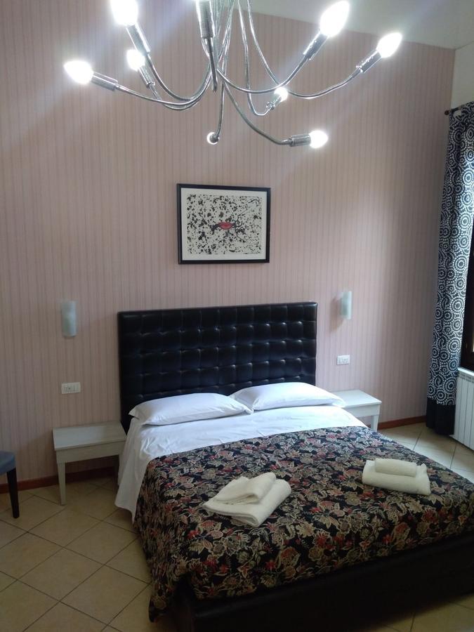 Adelaide House Hotel ฟลอเรนซ์ ภายนอก รูปภาพ