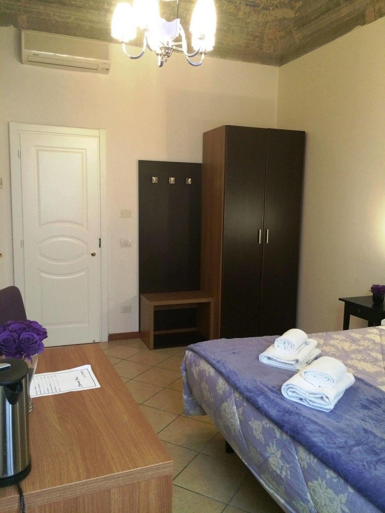 Adelaide House Hotel ฟลอเรนซ์ ภายนอก รูปภาพ