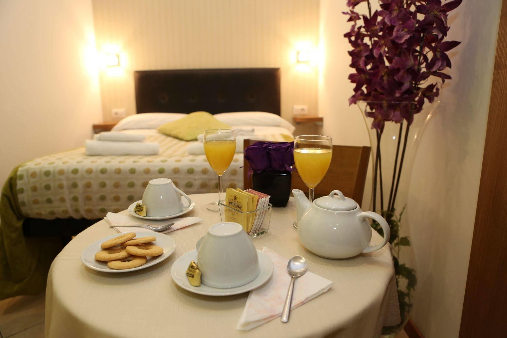Adelaide House Hotel ฟลอเรนซ์ ภายนอก รูปภาพ